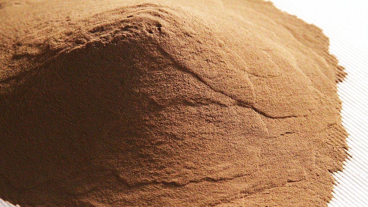 StoraEnsoBio's tweet photo. Stora Enso will pilot the processing of #lignin into a carbon intermediate for electrode materials. This lignin will be converted into so called hard carbon anode materials for lithium-ion #batteries with properties similar to graphite. 🌲🔋https://t.co/mEFdqpu54X https://t.co/VUUy83cZkh
