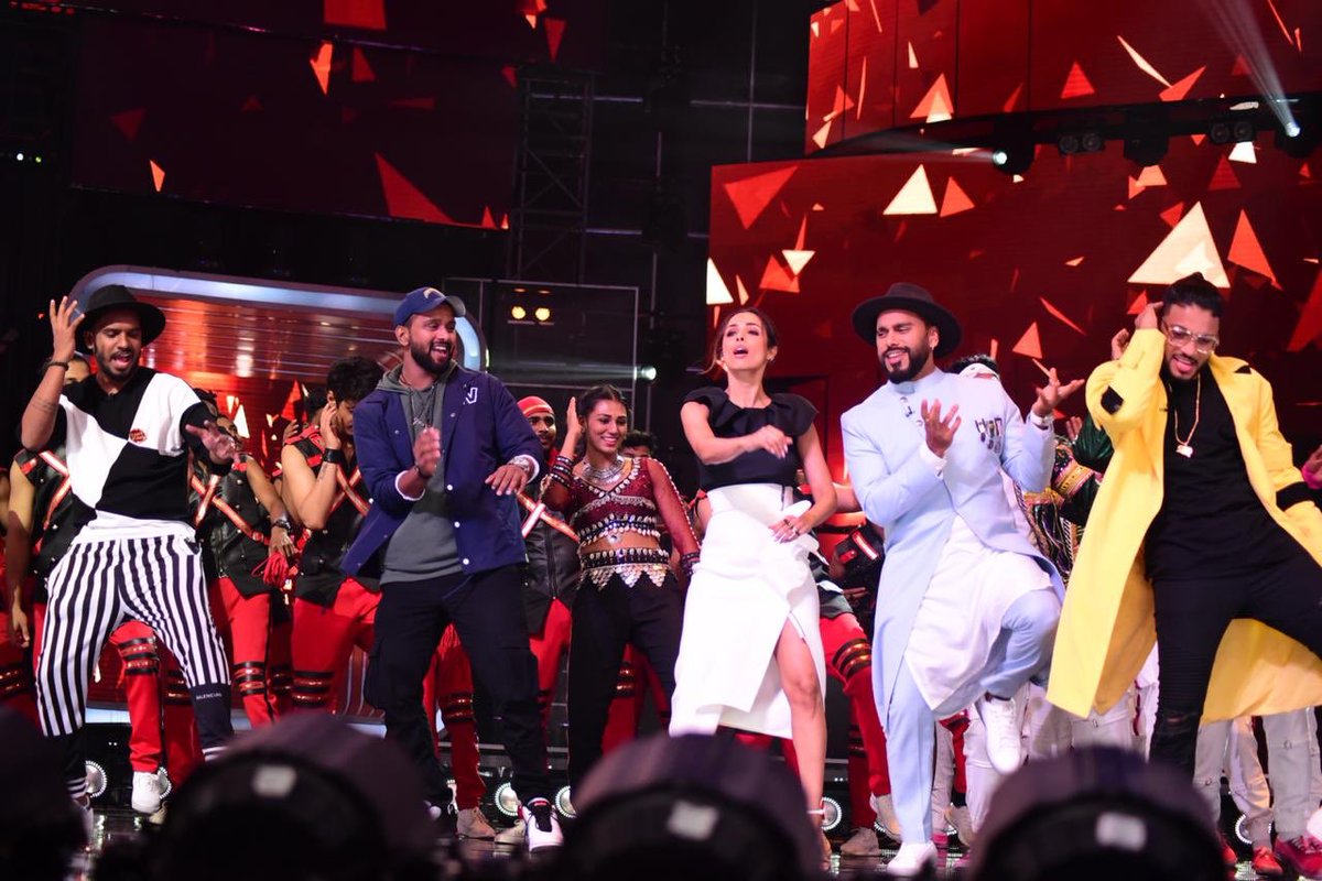 kingsunitedcrew's tweet photo. Don’t miss to watch our guest performance this weekend at Dance India Dance @ZeeTVserials only on @ZeeTV #TheKings https://t.co/3SPoJD2cJR