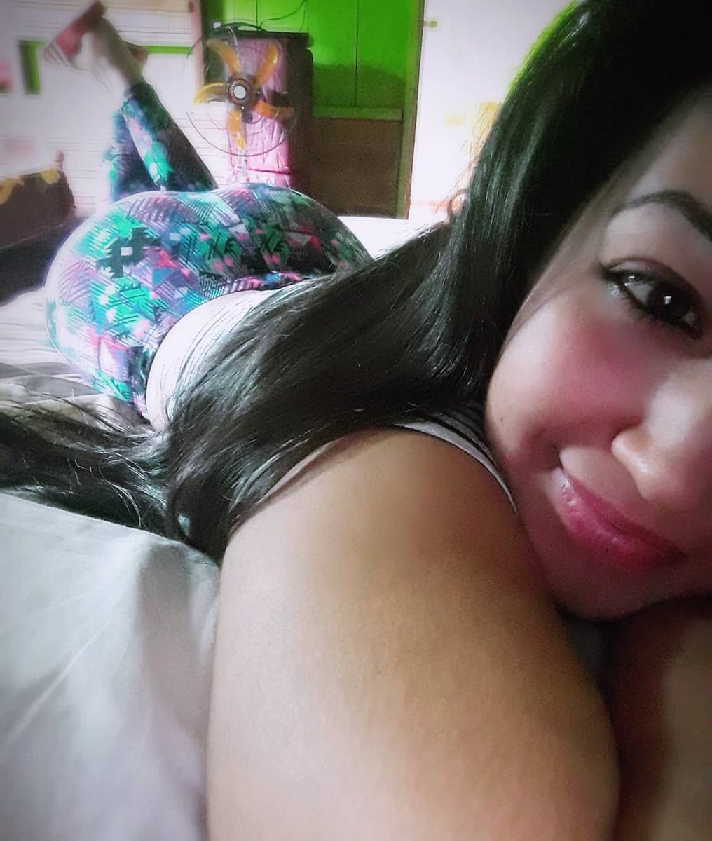 Belfies's tweet photo. Buenas noches😘😘 #centurionflorcita https://t.co/GxmjEqhdpp