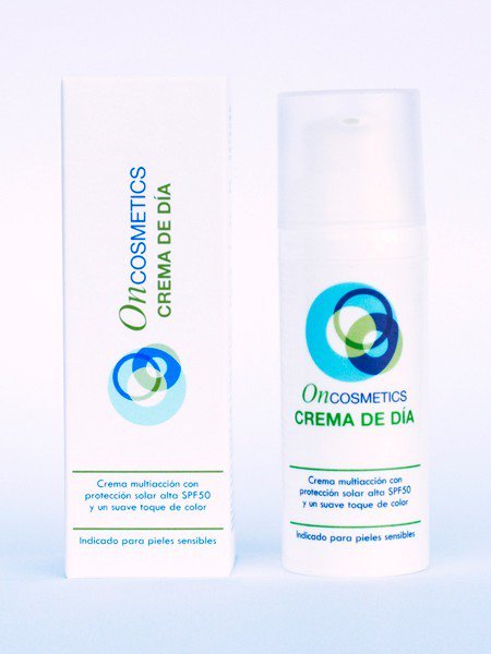 oncosmetics's tweet photo. Protégete del sol con nuestra Crema de día multiacción Oncosmetics Alta protección SPF 50  ☀️☀️☀️ Hidrata, nutre, repara, regenera y alivia. Además contiene activos antiedad, efecto tensor y un toque de color para unificar tu tono natural. Indicada tambi… https://t.co/PtPQXvG4Mi https://t.co/cILn7oPZhB