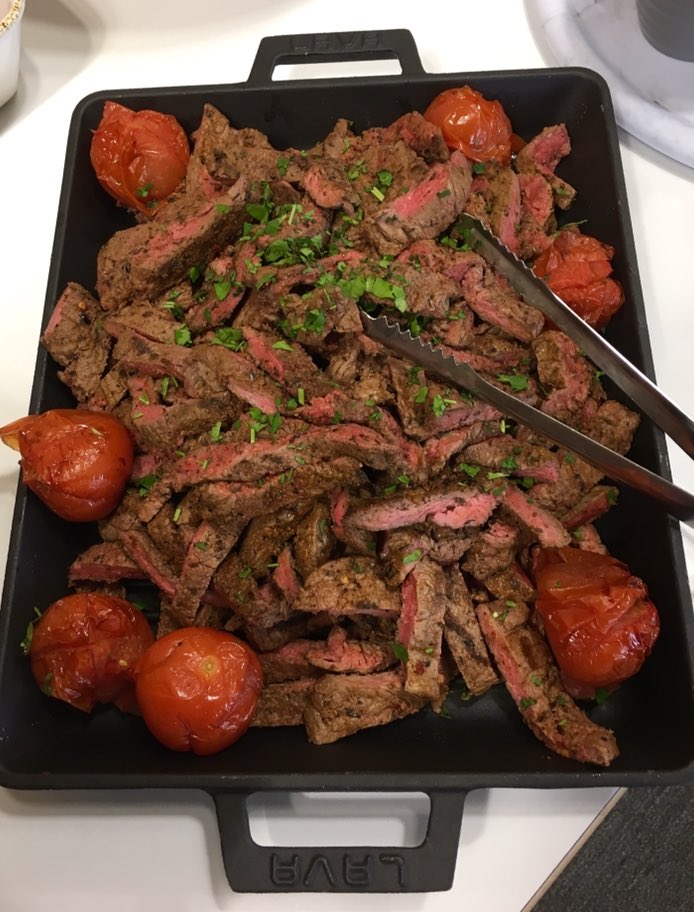 Kimburford74's tweet photo. Today’s #modernrecipe lunch looking pretty amazing 😊!!! #sodexo #qualityoflife #workplacedining #CustomerExperience https://t.co/w5tgdOMyus