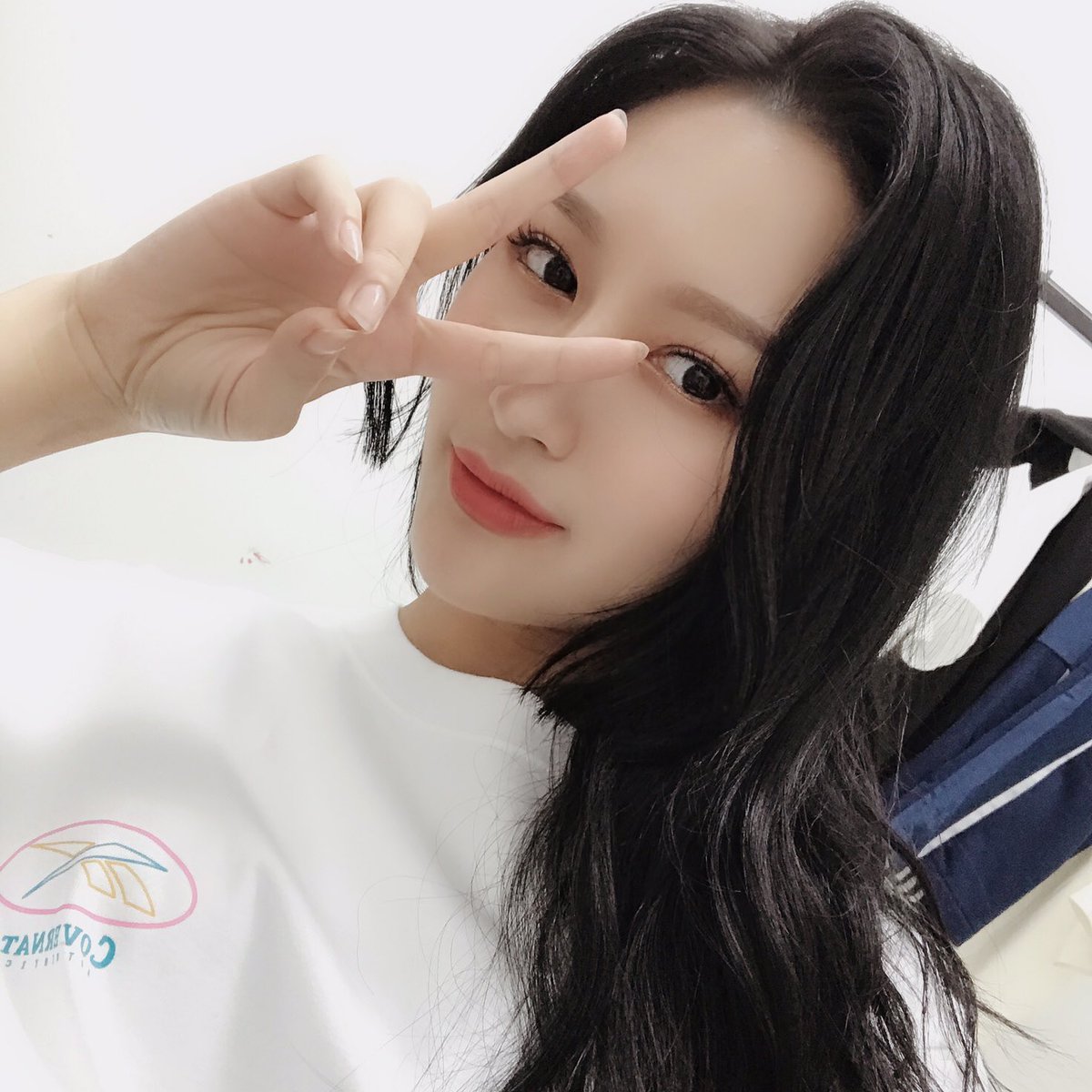 hf_dreamcatcher's tweet photo. [#시연] 어제 공개된 우리 드림캐쳐 커버 영상 어떻게 보셨나요🥴 준비하는 ���안 정말 재미있었고, 얼른 보여드리고 싶었는데 이제야!👍🏻 많이 많이 봐주세요 몇 번이고
#드림캐쳐 #Dreamcatcher https://t.co/VM05mCySOm