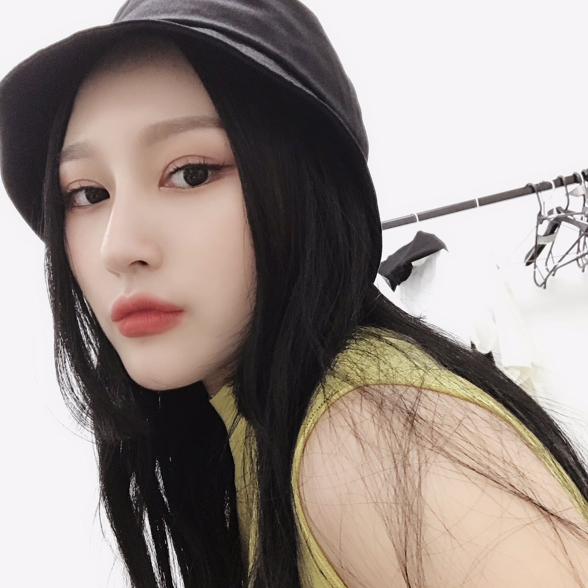 hf_dreamcatcher's tweet photo. [#시연] 어제 공개된 우리 드림캐쳐 커버 영상 어떻게 보셨나요🥴 준비하는 ���안 정말 재미있었고, 얼른 보여드리고 싶었는데 이제야!👍🏻 많이 많이 봐주세요 몇 번이고
#드림캐쳐 #Dreamcatcher https://t.co/VM05mCySOm