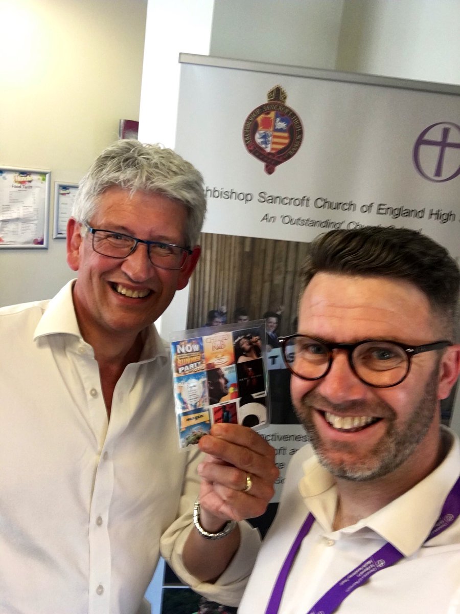 RobConnellyHT's tweet photo. Many thanks @RealGeoffBarton The School Holidays are very nearly upon us and what a great way to spend the final journey in tomorrow #GeoffyB https://t.co/d0cR5X6iC8