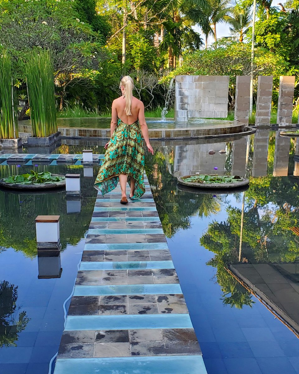 TimeToRice1's tweet image. Bali how we miss you so 
#vacation #indonesia #beach #blonde #babe #sexy #couplegoals #wonderlust #vacationmode #thelife #bali #beauty #beautiful #tropical #nofilter #villa #morning #lifegoals #beautifuldestination #bestvacations #passionpassport #travelbug #balilife #traveler