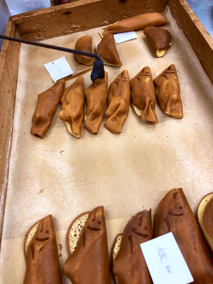 山科鳴海餅さんで特別に開催していただいた和菓子作り体験に参加してきました✨鮎焼いたり、羊羹や大福作ったり、本当に楽しいひと時でした‼️特に鮎が凄い難しかった…(当たり前)
山科鳴海餅の皆様、本当にお世話になりました！ありがとうござ… 