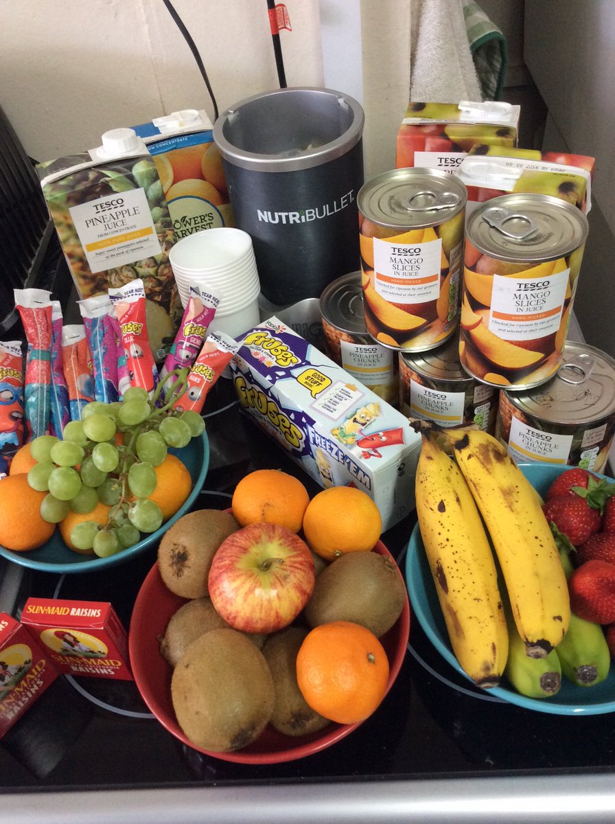 css_essex's tweet image. For our wellbeing day at Hadleigh yesterday, students made smoothies in their Maths lessons. They followed recipes, worked with proportion to scale quantities and measured ingredients accurately 🥝🍌🍍🍉🍐🍊🍇 #CSSHadleigh #ThisIsAP #CSSMaths