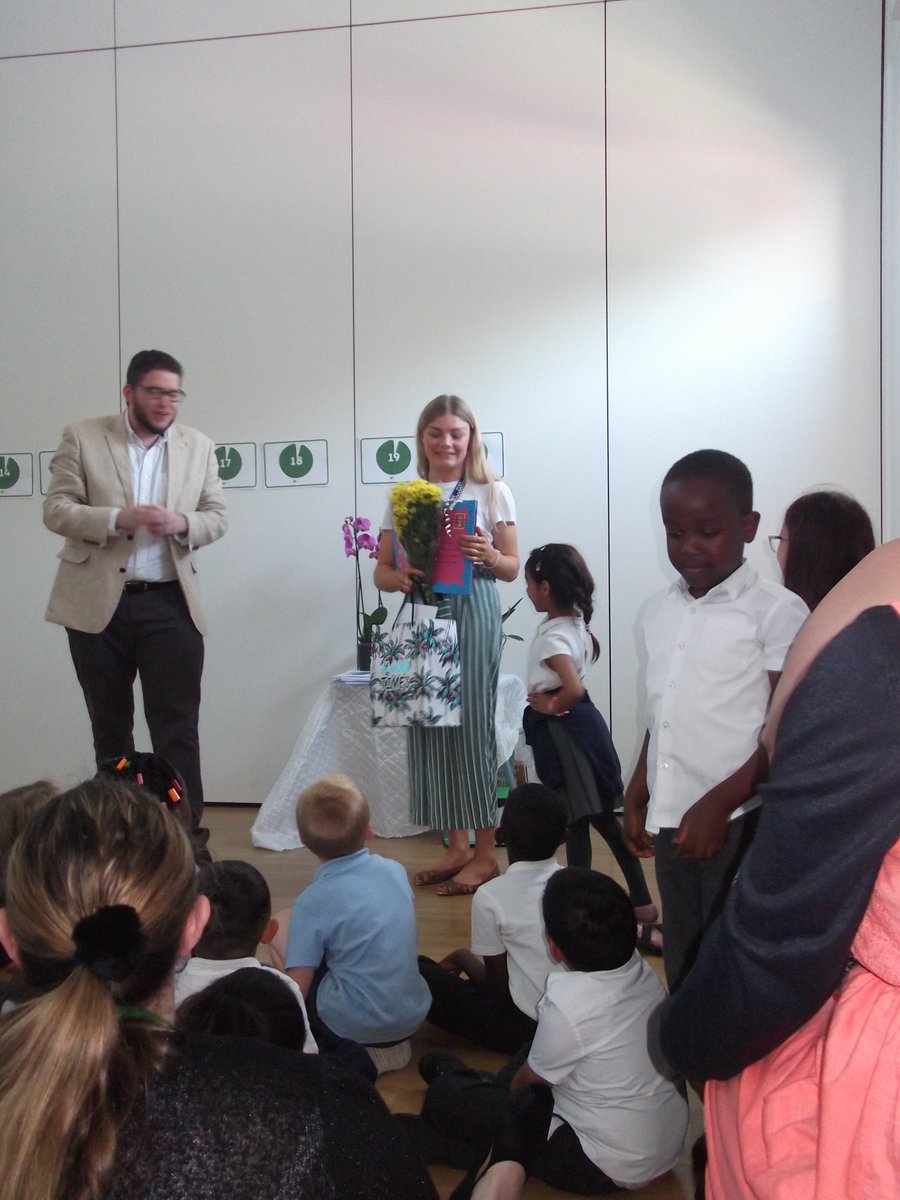 What an emotional morning! 💜Sadly, we are saying goodbye to Miss Banyard who has been an amazing teacher this year in our Robins class. 🐦 Thank you for all your hard work. 🍎We wish you all the best on your travels next year and hope you keep in touch! ✈️