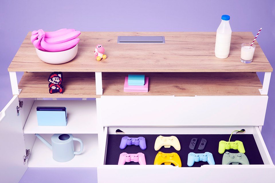 Geekofr's tweet image. Dans votre Geeko, vous pourrez relier vos manettes directement à vos consoles tout en laissant vos tiroirs fermés 😊

Découvrir notre E-Shop 👉 geeko.fr/mobilier/

#Meuble #Gaming #setup