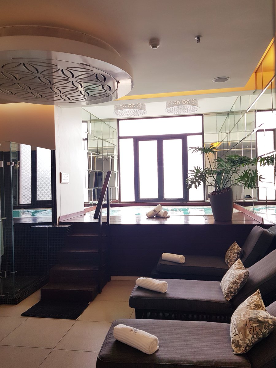 DAVINCI Hotel (@davincihotelsa) on Twitter photo Discover bliss at DaVinci Spa with a range of treatments to soothe mind, body and soul. Contact us to find out more about our packages: 011 292 7200/ds-info@davincispa.co.za #LegacyHotels Discover bliss at DaVinci Spa with a range of treatments to soothe mind, body and soul. Contact us to find out more about our packages: 011 292 7200/ds-info@davincispa.co.za #LegacyHotels