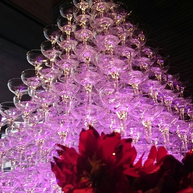 シャンパンタワー専門店リアル Akigrave Twitter