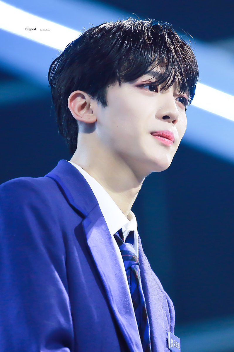 flipped_yh's tweet photo. 190719 프듀X 파이널 

김 센 터 데 뷔 축 하 해💕

#김요한 #KIMYOHAN #엑스원 #X1 https://t.co/IMSy5OTqSH