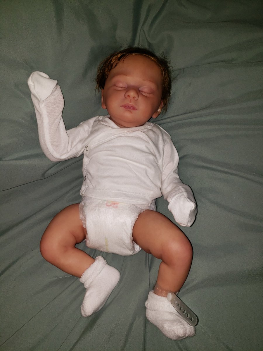 ArialFor's tweet image. #dementia #Alzheimers #dolltherapy