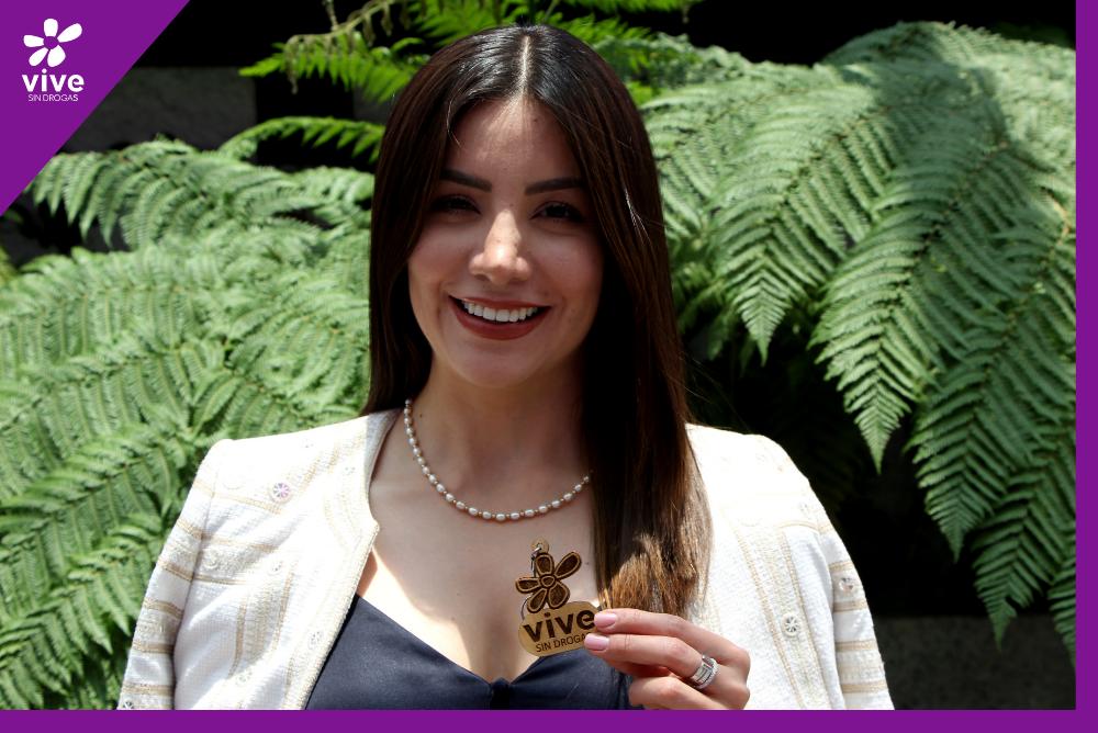 Vive_Oficial's tweet image. Gracias @mollinedoficial por apoyar a #ViveSinDrogas✌️
 #FelizMartes #DonPoderoso