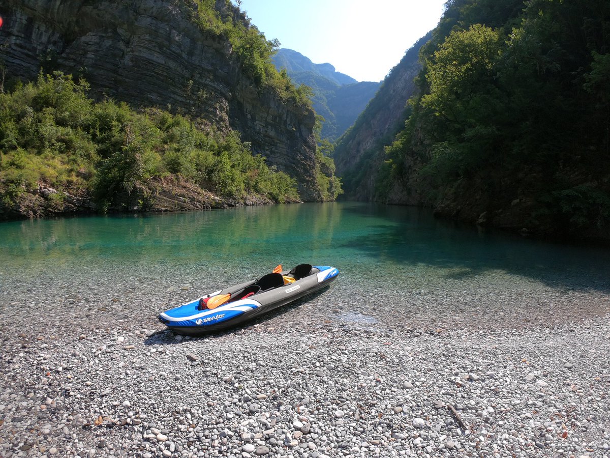 fationplaku1's tweet photo. Kayaking to Shala river. Blini Park. Shosh. Shkoder. Albania 🇦🇱 #blinipark #shalariver #river #kayak #exploring #swimming #mountains #naturelovers #herogopro #gopro #albania #tweet https://t.co/roVXSYbhNR