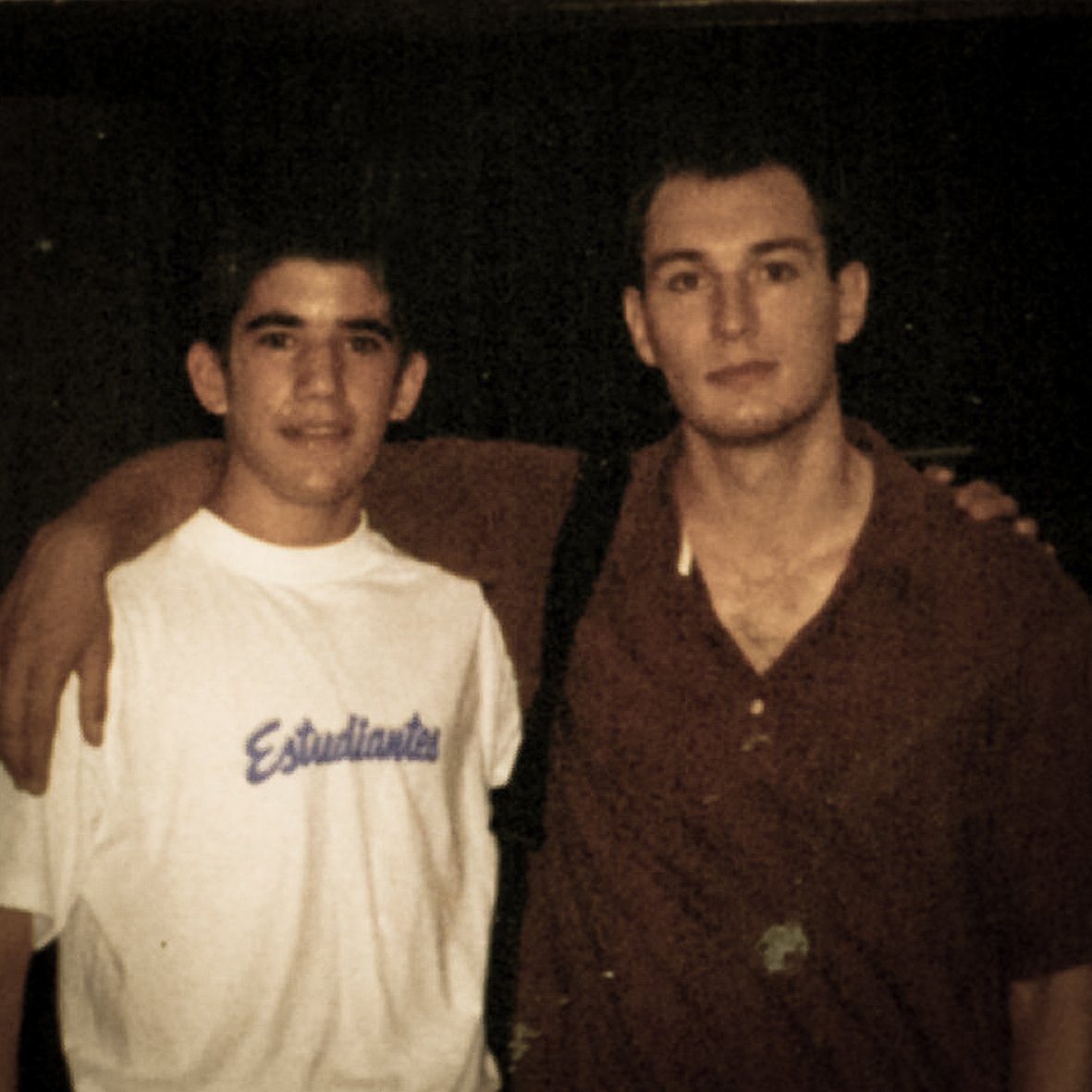 amivor_mario's tweet photo. Felices 50! 😊 #idolo #nachoazofra https://t.co/45dLvDvUii