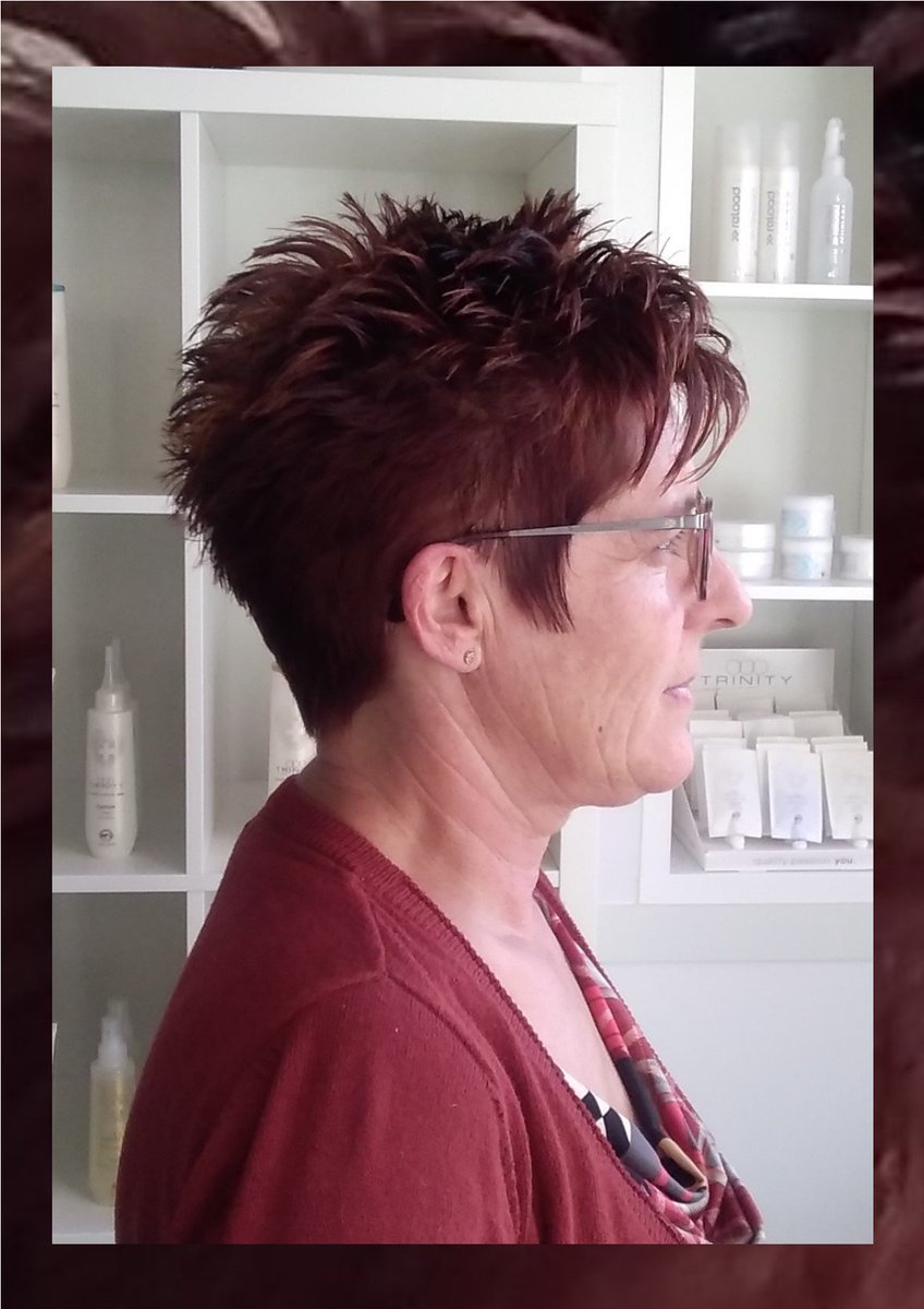 MaereSeverine's tweet photo. #kort #pittig #zomerkapsel ideaal in deze #warme dagen  juli &amp; augustus doorlopend open #trinity #haircolor and #HairCare https://t.co/WtTJrnwmLL