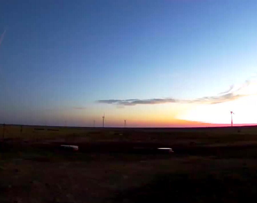 LassMike's tweet photo. Tanks are full this West Texas Sunrise!
#CattleTech #RemoteCameras https://t.co/bIW2uVMDcP