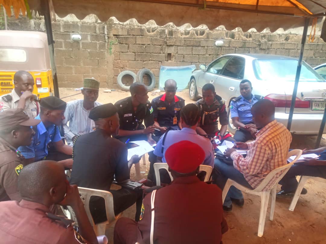 A group discussion session from yesterday 22nd July 2019 stepdown training on #CommunityPolicing Principles for the Rank and File officers of the #NPF in Hotoro command of Kano state organized by #NPP. #Coffey #NPPaccountability #NPPbetterpolicing #NPPcoordination