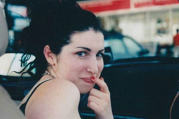 "Solo muere quien es olvidado" pero a ti siempre se te va a recordar pasen los años que pasen #AmyWinehouse