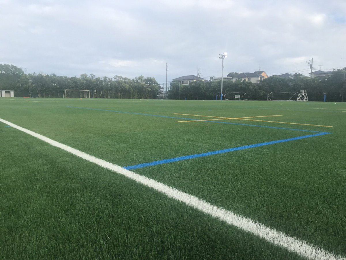横浜国立大学体育会サッカー部 お知らせ この度 横浜国立大学フットボール場は横浜f マリノス様のご寄付により土グラウンドから人工芝グラウンドに生まれ変わりました 素晴らしい環境の中 活動出来ることに感謝し それを結果で示せるよう部員一同