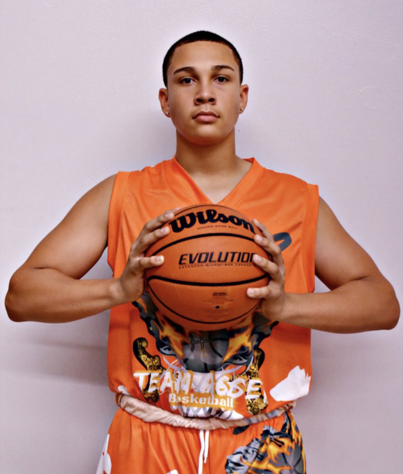 asset_team's tweet image. Monster weekend for Team Asset SF, Jeremiah Ross (Newsome), who averaged a double-double during the CP25 Summer Jam Shootout!! Relentless work on the boards makes Ross a special talent! #TeamAsset2021 #WeightRoom