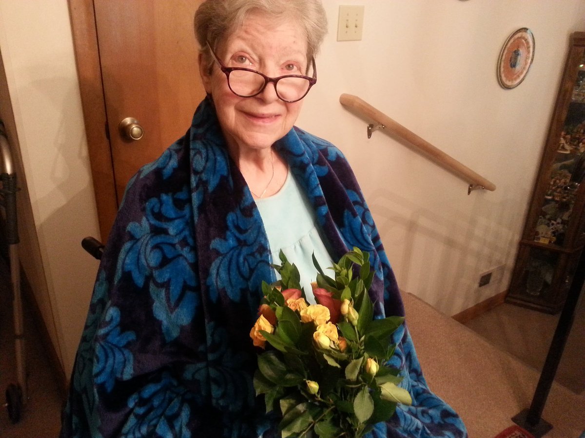 Great mom, wonderful grandma!
#GorgeousGrandmaDay