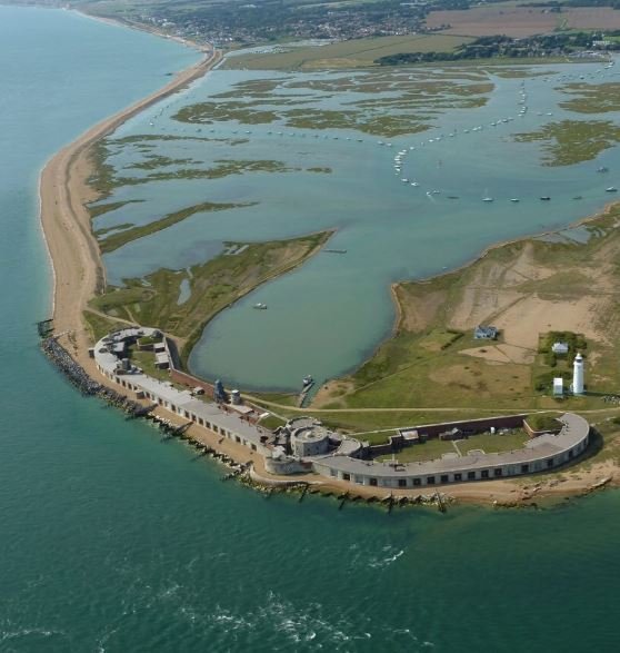 Hurst Castle is just a short from The Stables &amp; Tree Tops. This magnificent artillery fort is steeped in nearly 500 years worth of history &amp; is a must see during your time on the south coast.
aroundaboutbritain.co.uk/Hampshire/2210
#HurstCastle #EnglishHeritage #Hampshire #MilfordonSea #DayOut