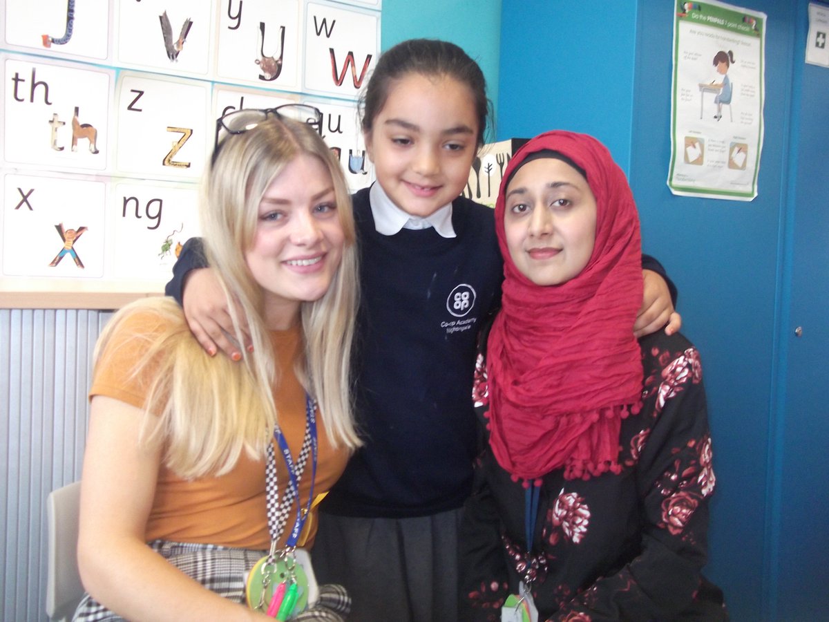 MrsTanday's tweet photo. Miss Banyard: I have loved every minute of being in Year 1 at Nightingale. It has been a privilege to watch the children grow, conquer each of their personal challenges and be a part of their learning journey. I am so proud to have been Robins teacher for two years (1/2) https://t.co/IZX3wn8mu8