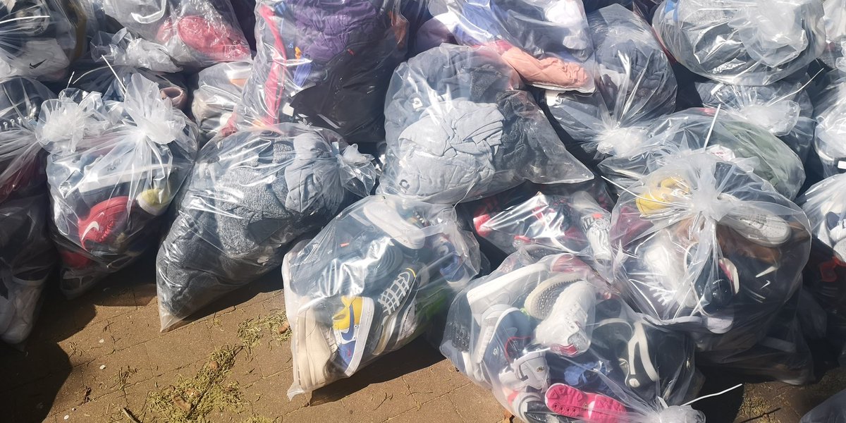 TMPDSafety's tweet image. facebook.com/75132359831841…
Counterfeit goods with an estimated value of R5 million confiscated today during a joint operation in Marabastad with other law enforcement agencies and brand owners. #TMPDSafety