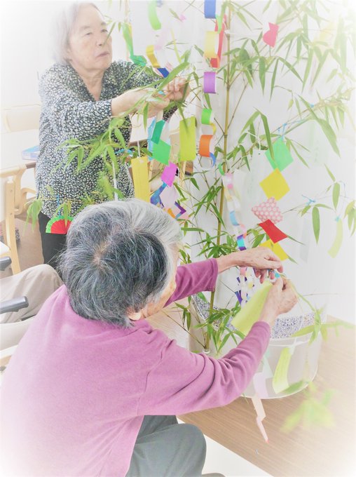 七夕の壁面飾り 10選 高齢者向け デイサービスでおすすめの壁画作品集を紹介 みんなのお助け Navi 高齢者向けレク 脳トレクイズ紹介サイト