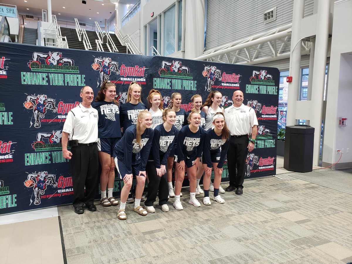RinaldiTopsoil's tweet photo. Jay and I want to thank coaches @BChairmonte and @JohnDiMillo for having Julia on the team the past couple of years, it has been a great time building friendships with teammates and parents. #syracusenets 
🏀🏆🏅🏀 https://t.co/CcKOcYgPzk