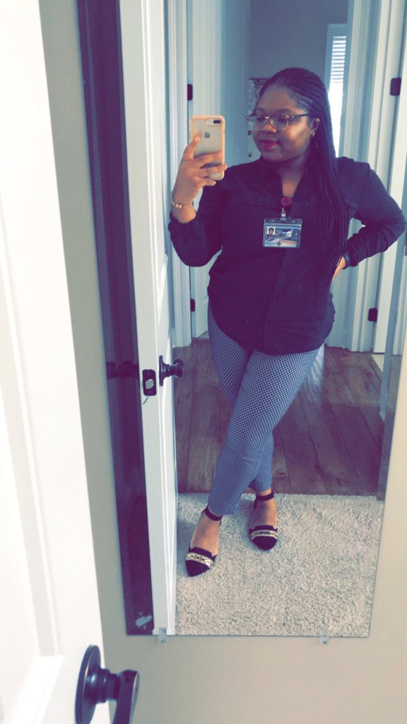 ZionMariee's tweet photo. #WhosWhoOfUL
Zion 🌶
Junior Nursing major
Lafayette, LA
-Student orientation staff ‘19
-DELTA Woman ❤️
99% of the time, I’ll have my airpods in but I’m trying to change that 😂 so talk to me nice https://t.co/k77xscgS69