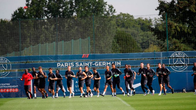 View image on Twitter