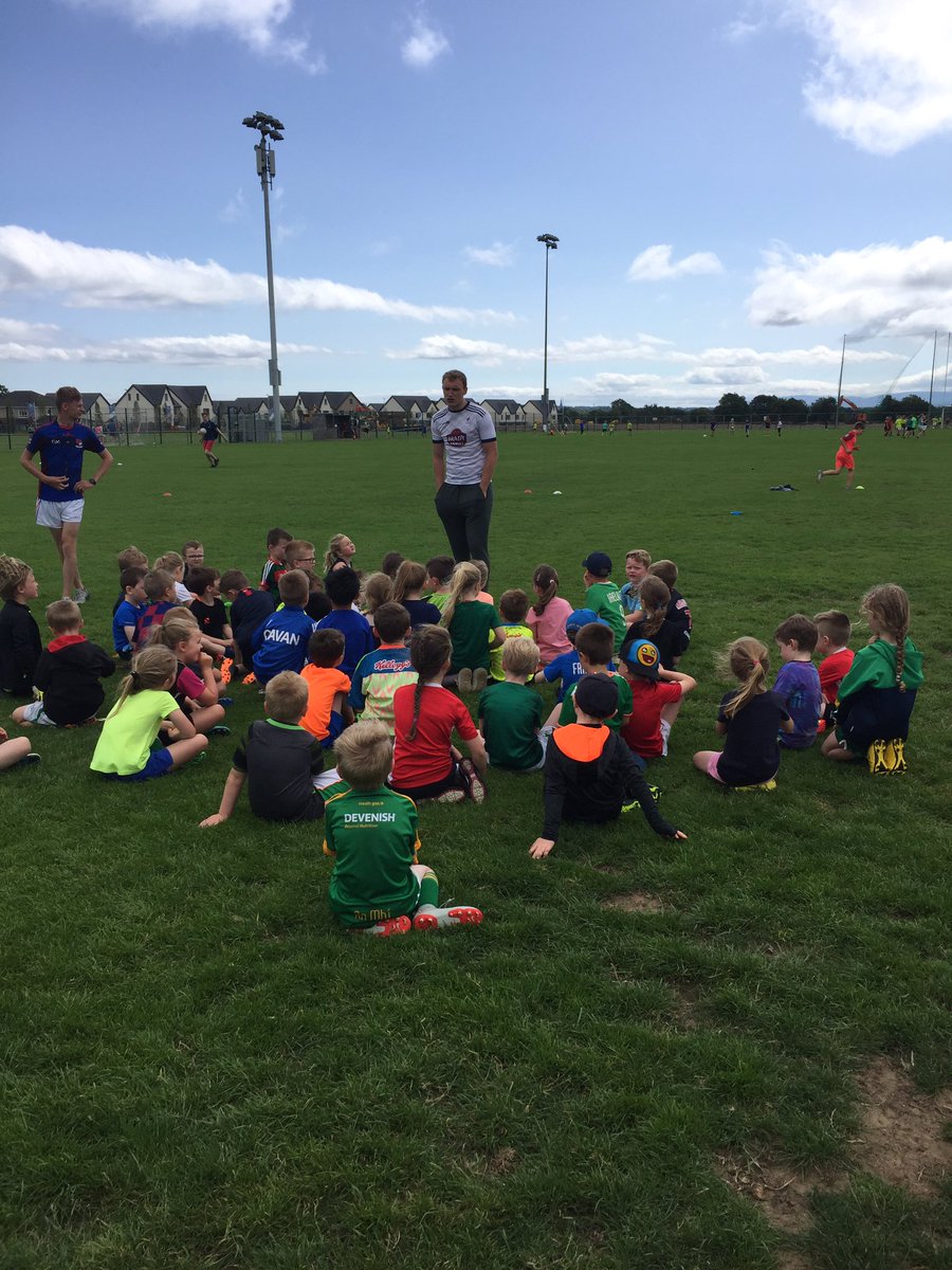 Big thanks to @tommymoo for calling out to the @KilcockGAA #culcamp. With over 190 in attendance he was excellent, spending loads of time with each group!