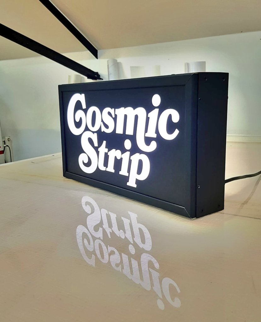 DX_Signs's tweet image. We make lightboxes in any shape, #lighting and with any #design. Lightboxes are fantastic to display, to hang or use it as a #projectingsign. #lightbox #street #capturestreets #LED #storyofthestreet #graphicdesign #dxsigns #homedecor #homemade #businessdecor #interior #exterior