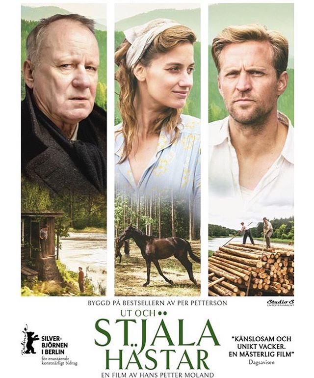 Ut och stjäla hästar 🐴  Efter mer än femtio år i Sverige flyttar änklingen Trond tillbaka till Norge, nära den plats vid gränsen mellan brödraländerna där han 1948 upplevde en sommar som han egentligen helst vill glömma. Men hans minne återvänder ändå till den där morgonen d…