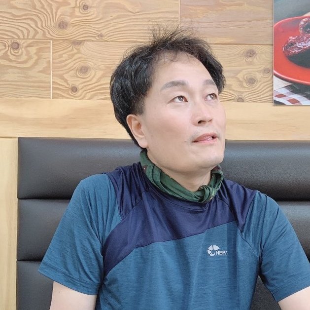 더울때
ㅡ
시간 보내기
멍 떼리기