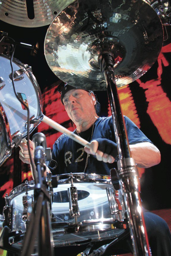 Happy birthday to The Rascals\ Dino Danelli! 