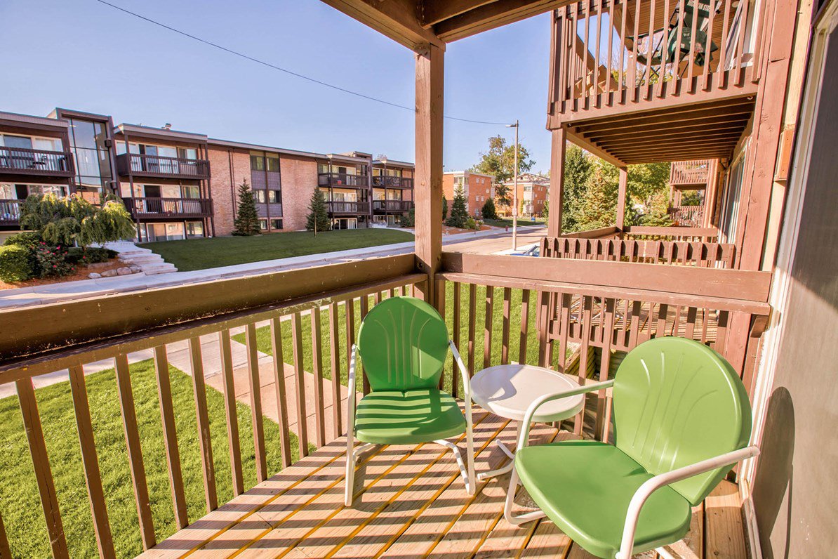 Porch season @CedarVillageMSU in #EastLansing #MI
