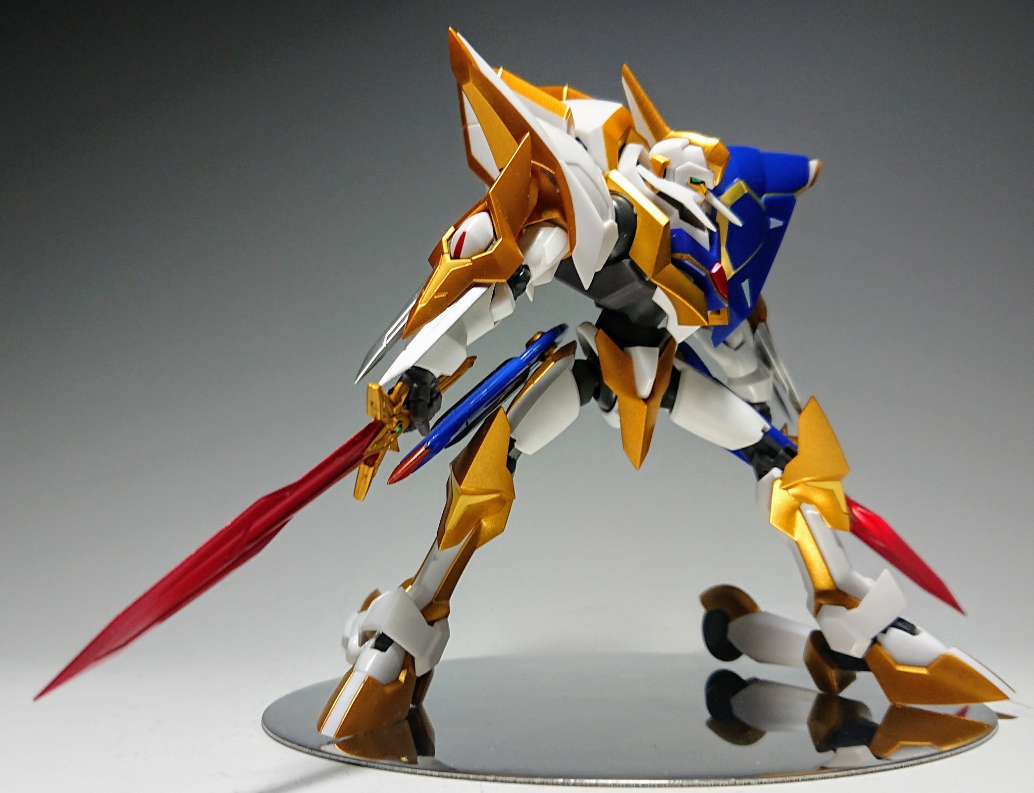 ROBOT魂 ランスロットsiN コードギアス 復活のルルーシュ コードギアス」ランスロットsiN、“ROBOT魂”でフィギュア化