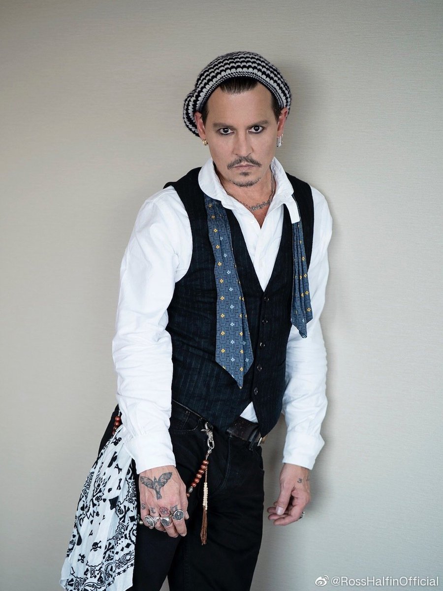 JDCNFan's tweet photo. #JohnnyDepp 2018 September in Tokyo. by @RossHalfin via Weibo . Thank you for sharing! https://t.co/52jxaGkUmD