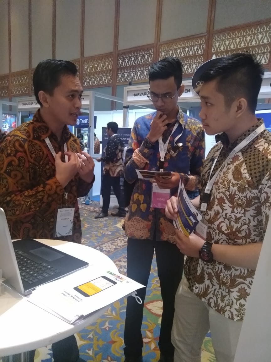 tanipanen's tweet photo. Tanipanen beruntung menjadi satu dari 70 startup yang diundang sebagai exibitor di @iddevforum. Banyak sekali masukkan, pertanyaan, dan potensi kolaborasi. Kami berharap ini menjadi langkah lebih besar lagi terhadap value yang kami bawa. https://t.co/myIUkr9waz