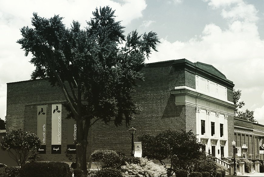 Just a few more sleeps until the CCCA Auction comes to an end at the Thames Art Gallery during ARTcrawl! From 8pm-9pm place your bids on some amazing "Experiences &amp; Activities"! 
Payments can be taken by cash, cheque or
e-transfer! chathamcca.ca #chathamcca #bidoften