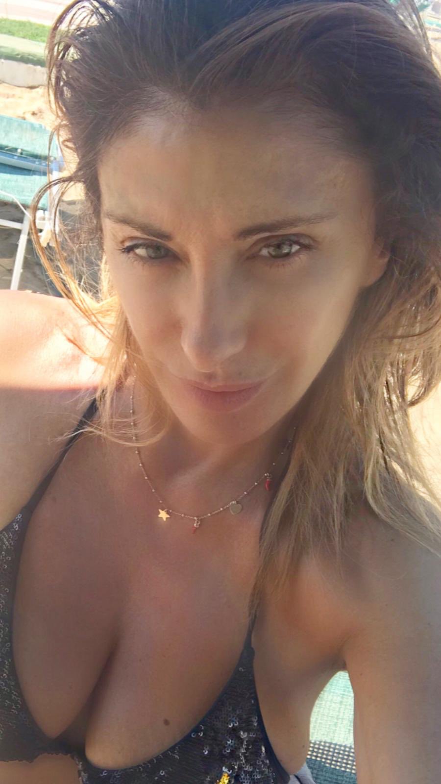 sabrina salerno on twitter il nemico del mio nemico e il mio migliore amico summer2019 considerazioninotturne sabrina sabrinasalerno https t co drvupa9imm twitter