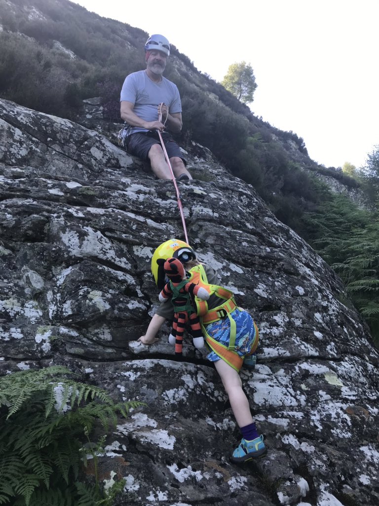 tabamountains's tweet photo. And we’re off! Lyra’s first rock climbing at Kingussie crag this evening. She did really well and asked to go again. Maybe a graded route and a rope next time... @the_AMI @coldclimbs @MtnTrngScotland @cairngormsnews @Han_McEwan @Petzl https://t.co/pe3TmTNjWZ