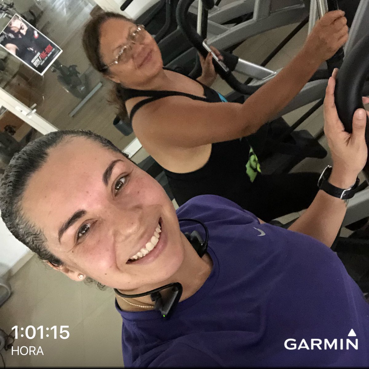 CaroSerratos's tweet photo. ¡Qué bueno es #Dios! Hoy 1hr de #eliptica y 30mns #corriendo en #banda 🥰🤗 MUY bendecida por tener salud y la oportunidad de hacer #ejercicio al lado de mis padres. ¡Qué bueno es Dios! ❤️🌸🙏🏻🙏🏻 stayfit #transformandomivida https://t.co/mlmbLswrCS