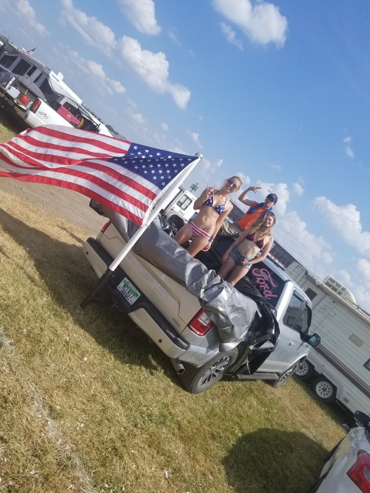 prepcity101's tweet image. #FasterHorses2019 #partyofthesummer #merica