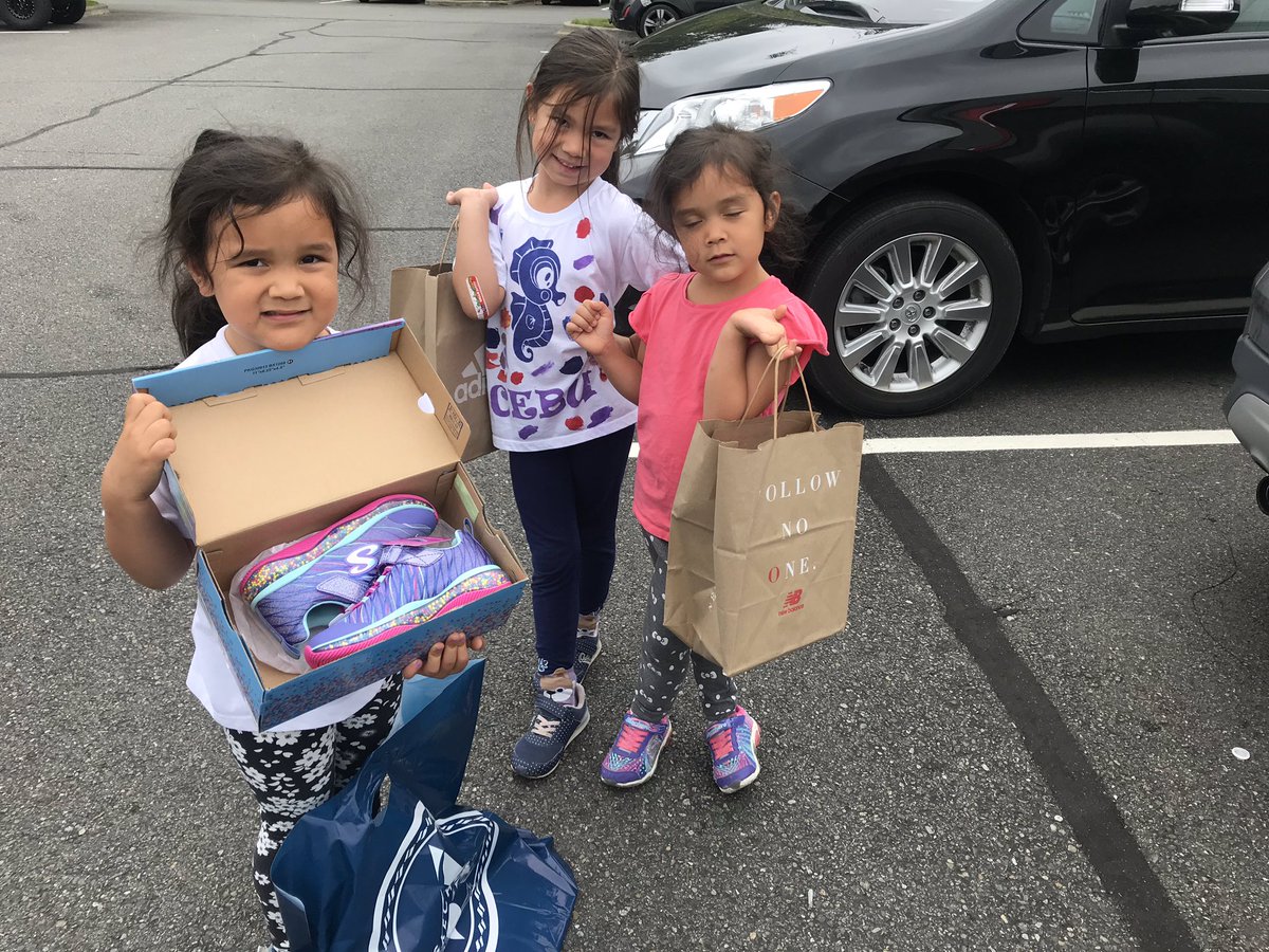 itsjudytime's tweet photo. Went shoe shopping today. Of course they couldn’t decide on just ONE store 🤷🏻♀️ #thisismyfuture https://t.co/KiQc4jAYca