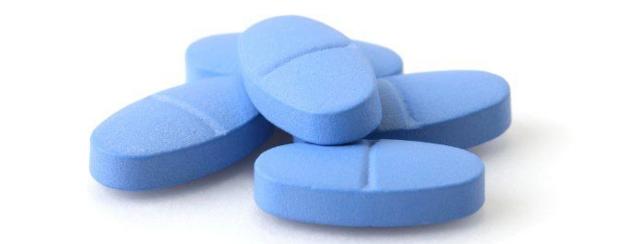fredeckiron's tweet photo. Gente un humano me dijo que ayudará a Frederick pero que debo aceptar una pastilla ¿Me fio del humano? #freefrederick 
Si hay algún médico que me diga que pastillas son y si me debo fiar en ese humano que salvará a mi hermano https://t.co/Na1npBoG4O